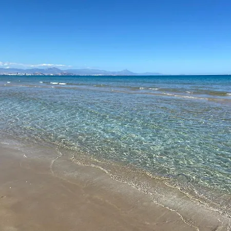 Alojamento de Acomodação e Pequeno-almoço La Del Mar Gran Alacant