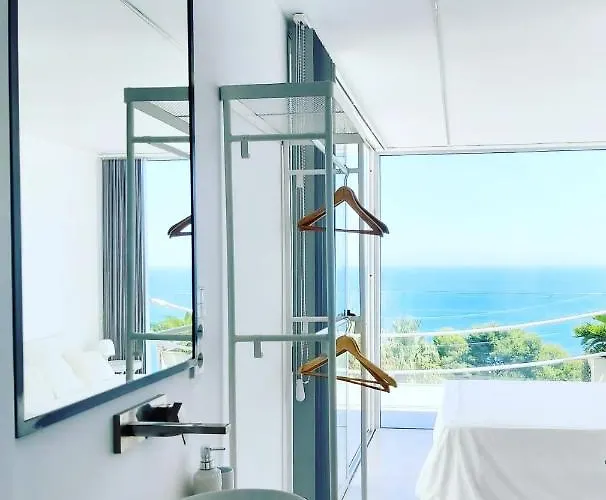 La Del Mar فندق مبيت وإفطار 4*