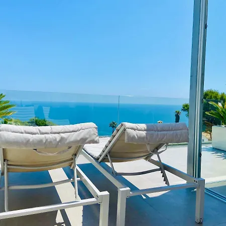 Bed & Breakfast La Del Mar *