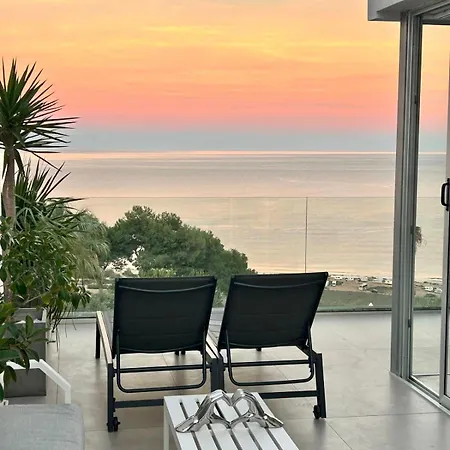 La Del Mar Bed & Breakfast
