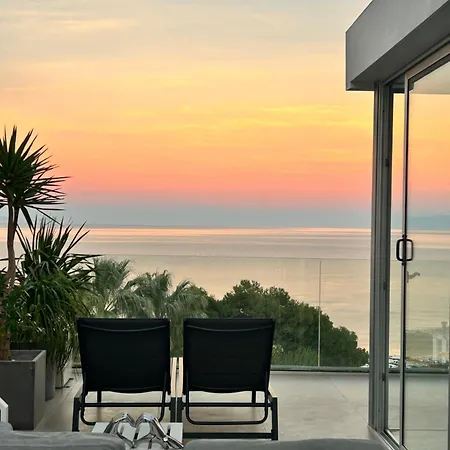 La Del Mar Bed & Breakfast
